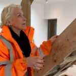 Sarah Beeny Instagram - New project! 🦺🛠️⚒️🛠️ . . . @tatasteelltd #barn #renovation #studio #community #arts #music #rehearsal #filmproduction #tvproduction #supportlocal
