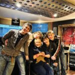 Sarah Beeny Instagram - Busy recording at @cube_recording studios. Thanks mum for putting up with us. Happy Mother’s Day. You’re the best! #mothersday