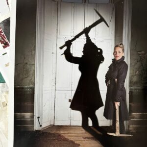 Sarah Beeny Instagram - Found this brilliant #throwback from a show I made called ‘Help, My House is Falling Down’ - loved this press shot by @johncareyphoto ⛏️⛏️⛏️