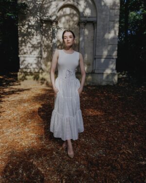 Sarah Bolger Instagram - I adore these!! Our cool ethereal london shoot with @nolwencif x @ladygunn is out now!
Thank you to everyone!
Photographer @nolwencif 
Wardrobe: @gace_this_is_this
Makeup: @emilywoodmakeup 
Hair: @ryanhumpagehair 
Publication: @ladygunn