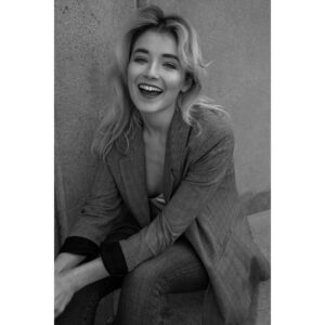 Sarah Bolger Instagram - Wandering around LA with @monikased.