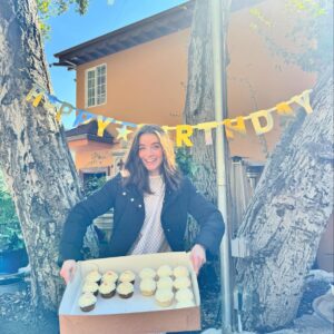 Sarah Bolger Instagram - The luckiest girl, having the most wonderful birthday. (*film set, not real hospital gown)
📷 @calebiswack