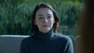 Sarah Bolger Instagram - On camera vs behind camera #mayansmc IS ON TONIGHT!