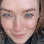 Sarah Bolger Instagram – On camera vs behind camera #mayansmc IS ON TONIGHT!