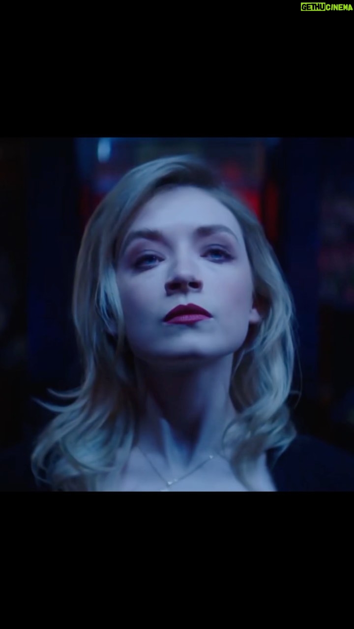 Sarah Bolger Instagram - Find ‘A Good Woman’ on @amazonfreevee. Stream at no cost now. #AGoodWomanIsHardToFind #AmazonFreevee