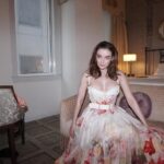 Sarah Bolger Instagram – Leaving glitter everywhere I went. Austin, @fxnetworks and #ATX, thank you. What an amazing weekend. And thank you for this unbeatable glam team. 
Styling: @highheelprncess 
MU: @makeupbysvh 
Hair: @neverblandbeauty