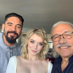 Sarah Bolger Instagram - I’m so proud to be at #ComicCon for the second year with @mayansfx. I am moved and honored by the amount of support and excitement you guys have for season two. We promise, it won’t disappoint. 
Thank you to everyone who joined us today, and to everyone we will meet tomorrow. #MayansFX