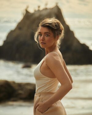 Sarah Bolger Instagram - One of my favorites to work with @sarahbolger.
© @emilysandiferphoto 
HMU @jaymekav 
Photo assist @marci.la 

#sarahbolger #fromthearchives #emilysandifer #mayansmc