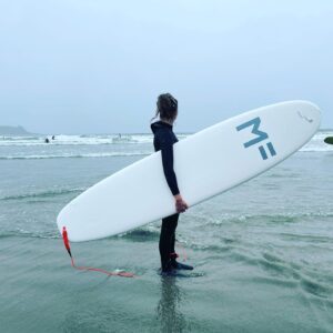Sarah Chalke Instagram - Trying out my birthday present 🏄‍♀️