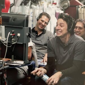 Sarah Chalke Instagram - Doing shots of Pepto Bismol on our Scrubs press trip when we all got super sick... Happiest birthday @zachbraff !! I hope no Pepto Bismol shots today ZB🤞 Have the best day!