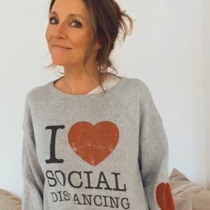 Sarah Chalke Instagram - @christabmiller thank you for my sweatshirt! ❤️❤️❤️