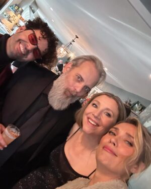 Sarah Chalke Instagram - Emmy’s pt 2 🤪
