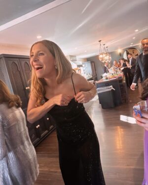 Sarah Chalke Instagram - Emmy’s pt 2 🤪
