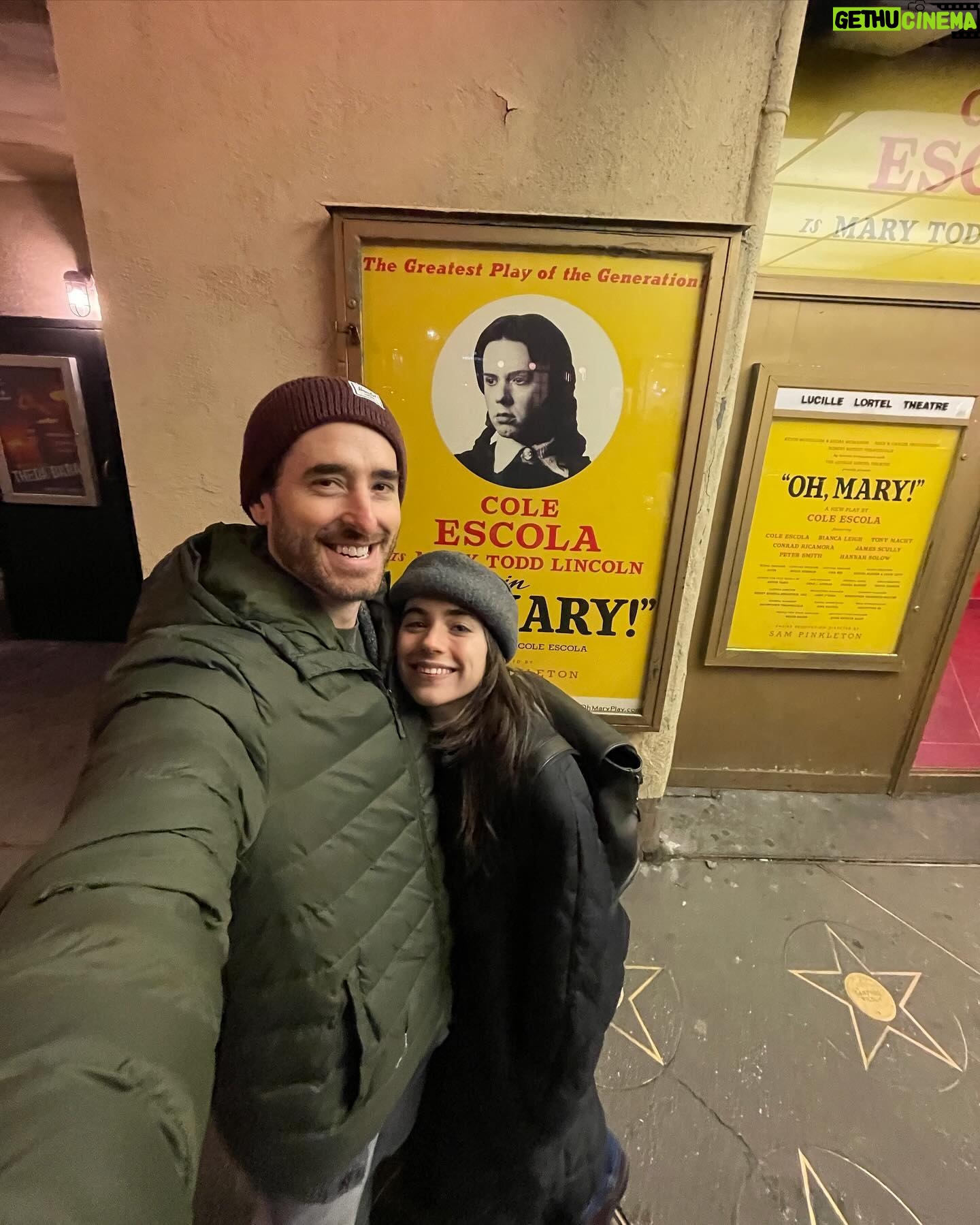 Sarah Desjardins Instagram - nyc with my absolute love 🗽
