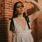 Sarah Desjardins Instagram - Acting like I know what it means to be mysterious and not divulge my entire life story upon “hello.”