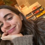 Sarah Desjardins Instagram - Several months ago it was brought to my attention that most faces can slide in to one of two categories: “rat” or “frog” ….I haven’t stopped thinking about it since 🐸