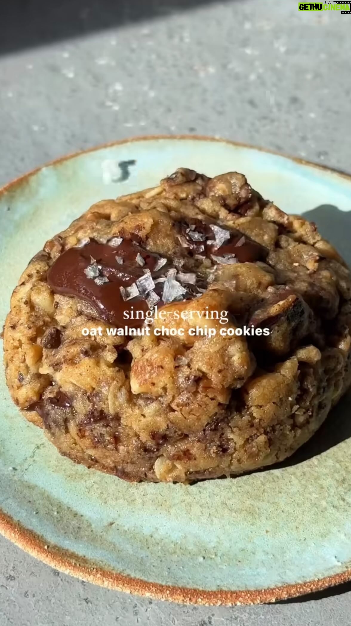 Sarah Desjardins Instagram - Round 2. Still holds up. 🍪 #greatestcookieevermade @healthienut ✨