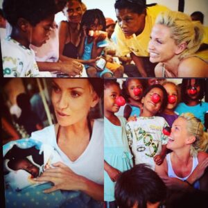 Sarah Harding Instagram - #tbt ...not all that Hardcore 😌....#comic #relief #British #airways #flying #start #campaign #Africa #capetown #2011 #mothers2mothers ##newlife #project #townships. Sometimes we forget how privileged we can be. Was an honour to take part, visit, engage and help those less fortunate. We don't know how truly lucky we are compared to what I witnessed. If the world were equal this kind of suffering  and poverty would probably not even exist. What we can do though is help raise awareness, wealth aside, it's truly the thought and goodwill that counts...this kind of debilitation should not exist in the world we inhabit in this day and age anymore. We have the means, knowledge and know how. All it takes is a kind heart ❤️😌✌🏼️😘
