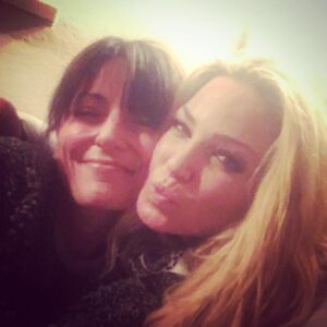 Sarah Harding Instagram - #reunited @davinalpmccall ❤️missed this lovely lady!!! Great show tonight @channel4 #thejump 🙌🏼✌🏻️⛷❤️😂😘