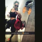 Sarah Harding Instagram – Still goin….🙈 #physio #acl (#knee #injury) 😌🤕