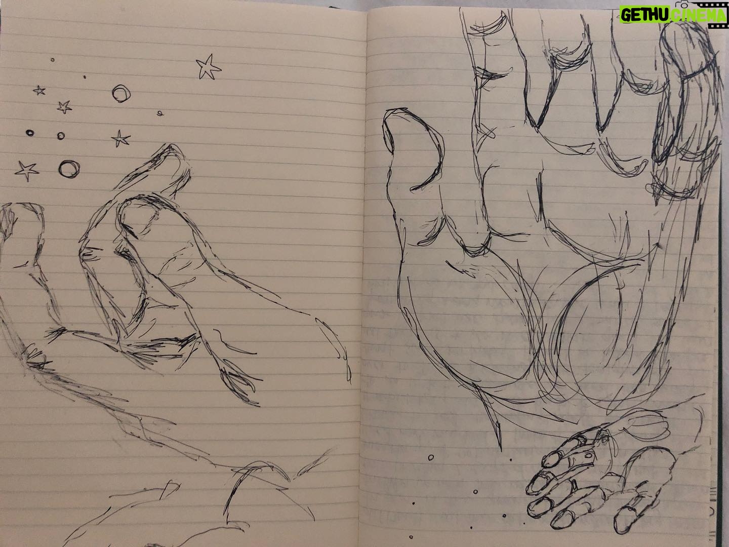 Sarah Pidgeon Instagram - Mostly drawing hands this summer