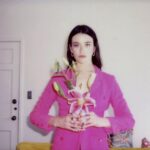 Sarah Pidgeon Instagram – Almost a year ago with @serenareynolds on and around her sweet yellow couch