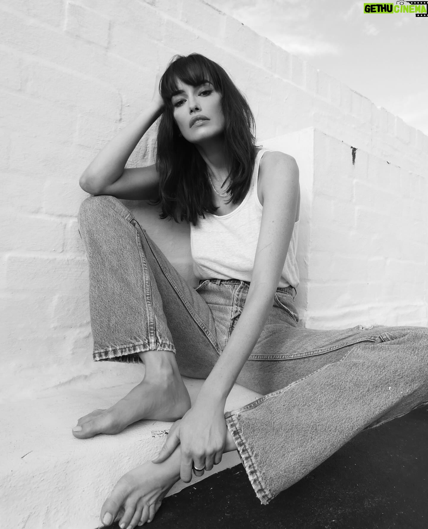 Sarah Stephens Instagram - Up on the roof with @stephlai 🤍