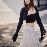 Sarah Stephens Instagram - These dreamy chiffon trousers paired with my favorite staple pieces from COS’ latest Atelier collection @cosstores_au 🖤