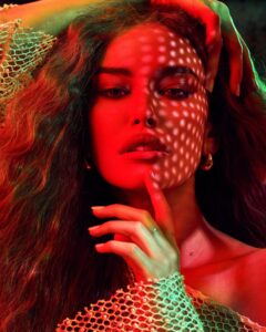 Sarah Stephens Instagram - 🪩🪩🪩 @shaybenmoussa @moniquejonesmakeup @heathmassihair xxx