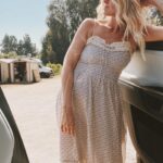 Sarah Wright Instagram - ✨Sprinnnnng sunshine, flowers and a lil excursion to my favorite farm wearing the Emma dress from @christydawn. A Regenerative cotton, farm to closet easy spring and summer dress that comes in multiple colors (the blue is divine)!! Use my code 15SARAH for a discount. #christydawnsteward
