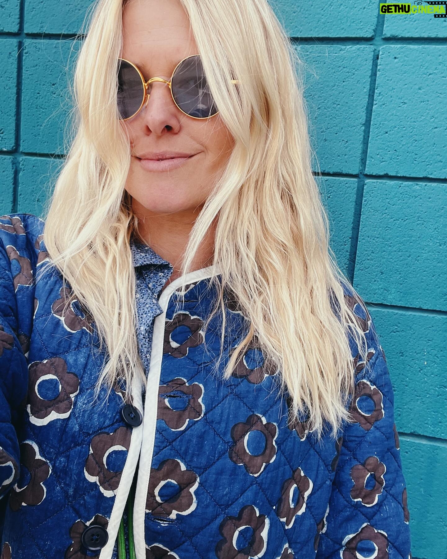 Sarah Wright Instagram - One of my favorite @christydawn pieces is this gorgeous indigo blue Lou Lou jacket. This jacket is Crafted from 100% Regenerative Cotton and by growing this garment, CD sequestered 60.73 lbs of carbon. Wearing @christydawn aligns with my love of caring for our planet, shopping responsibly and beautifully handcrafted pieces. Check out all the magic and the first collection of 2024 at @christydawn and use my code 15SARAH for a discount. Xo #christydawnsteward