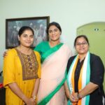 Saraswathi kuna Instagram – ఈరోజు APCC  ప్రెసిడెంట్ శ్రీమతి షర్మిల రెడ్డి గారి *చలో రాజభవన్* @realyssharmila @indianyouthcongress @rahulgandhi