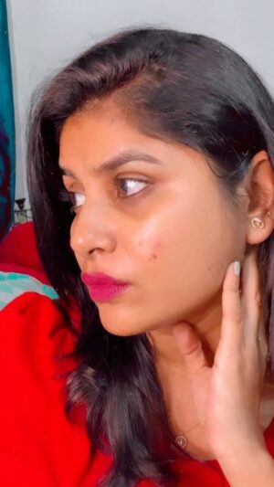 Saraswathi kuna Instagram - Ravanagadanta sir #viralreels #trendingreels #maheshbabughattamaneni #guntoorkaaram🌶️