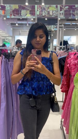 Saraswathi kuna Instagram - Budget lo quality costumes Reliance Yousta lo vuntai