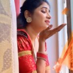 Saraswathi kuna Instagram - Super comedy @deepikapadukone
