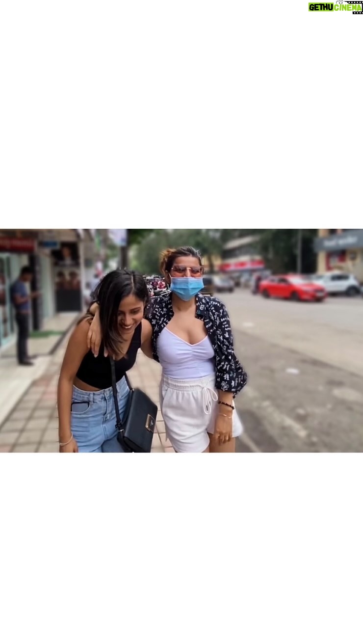 Sarika Dhillon Instagram - BUDGET CHALLENGE ☹️🛍😰 . Watch full video on my YouTube channel 🥳link in bio🫶🏻