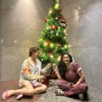 Sarika Dhillon Instagram – WE HAVE BEEN
FRIENDS TOGETHER IN SUNSHINE AND SHADE❣️
.
.
.
#friendsforever 
#sareeka
