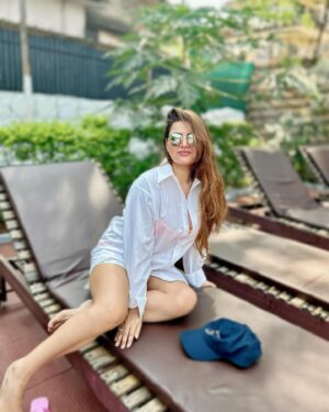 Sarika Dhillon Instagram - I love happy me❣️
She’s so pretty & full of life.
.
.
.
.
.
#SAREEKA#ACTOR#BLESSED
#goa#metime#vaccation