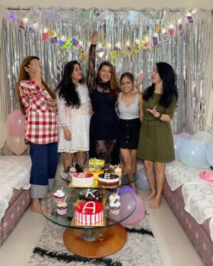 Sarika Dhillon Instagram - Nothing but love for my fav gals❤️
