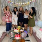 Sarika Dhillon Instagram – Nothing but love for my fav gals❤️