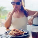 Sarika Dhillon Instagram - Har Roz ke cheat meal😭 Kab sudhrugi mai 🦁