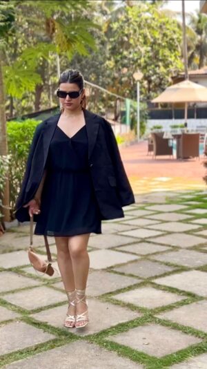 Sarika Dhillon Instagram - Access to my energy is a privilege✌🏻
.
.
.
.
#SAREEKA#ACTOR#BLESSED
#goa#metime#vaccation