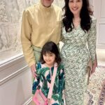 Sarimah Ibrahim Instagram - Selamat Hari Raya Aidilfitri from us- The Nadzimuddins 💚🌙 Maaf Zahir dan Batin 🤲🏻 #raya2024 #selamathariraya #aidilfitri #thenadzimuddins