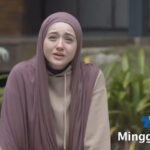 Sarimah Ibrahim Instagram - SEMUA NK TAHU JAWAPAN DR PERSOALAN INI KAN? JGN MISSED EPISOD MINGGU INI KERANA SEMUA AKN TERJAWAB. Tinggal 6 Episod sahaja lagi... #lelakiitu REPOST @ermafatima LELAKI ITU Slot Samarinda , TV3 @tv3malaysia Setiap Isnin - Jumaat 10:00 MALAM @dramasangat @dramalelakiitu @adpadiputra @aedyxashraf @sarimahibrahim @kupu_kupu @missfazura @hannahdelisha @nadia.brian @sophiekoshka @fadlanhazim @ameerul_asyraf Producer - @ermafatima Script Writer - @ermafatima Director - @nursharif @alongkamaludin AD - @mr.pessha Conti - @afyrhmn Scheduler - @paulinespeed PM - @featabas Assist PM - @agustaka138 Runner - @azzim_ramli Handy - @faizamil PA 1 - @aleyarozilan PA 2 - @n4ffff PA 3 - @aziraax Prop Master - @leesuhaily Prop Man- Wak Qamarul ⁩ Prop Man- @fami.zin Make up Stylist - @fatimahishak Hair Stylist - @fiya_osem Stylist - @shah_peel Assistant - therazboy Dop - @shamielequan Cameraman - Imran Sulong Assist Cam - Boy Audio - Ayeb Gaffer - @cukwie420 Talent Agency - @isfanladhanie
