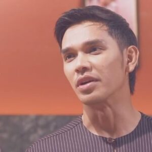 Sarimah Ibrahim Instagram - LELAKI ITU... MACAM BANYAK RAHSIA DIPENDAM KAN.. KARYA HEBAT RAMADAN INI DARI EIRMA FATIMA SELEPAS ‘PEREMPUAN ITU’. PENUH PELAKON BEST-BEST DALAM DRAMA NI! ADA DATO’ ADI PUTRA, CHE PUAN SARIMAH IBRAHIM, FAZURA, NABILA HUDA, HANNAH DELISHA & AEDY ASHRAF!

▶️ LELAKI ITU -> Isnin - Jumaat -> 10 Malam di Slot Samarinda, TV3!

Dibintangi:
@adpadiputra sebagai Mirza
@sarimahibrahim sebagai Qaidah
@missfazura sebagai Imani
@kupu_kupu sebagai Sarina
@aedyxashraf sebagai Khairullah
@hannahdelisha sebagai Batrisya
@nadia.brian Sharifah Baiyinah
@sophiekoshka sebagai Sharifah Bahiyah
@fadlanhazim sebagai Amin
Dan ramai lagi!
Araha Rematatinys @longkamaludin & ain Sharif

#DramaSangat
#TV3Malaysia
#Samarinda
#Lelakiltu