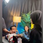 Sarimah Ibrahim Instagram – Had a blast earlier chattingwith @affendy_jailani on his Bukak Mulut podcast… 🎥🎬💚 

We chatted about life, love, Gaza, work and everything in between. 

#bukakmulut #hotfm #koolfmmy @hotfm976 @kool101my @flyfm958 @maskteam