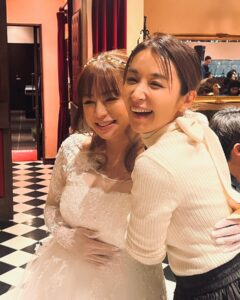 Sarina Suzuki Instagram - ゆりちゃん　@1114lajpn 結婚おめでとう❤️ ゆりちゃんの生き様はかっこよくて命知らずで でもどこか儚くてゆうひくんが惚れたのがよくわかる😊 更に幸せになってね😊