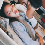Sarina Suzuki Instagram - テーパーフェードしたてで日焼け跡リオトと 昼から爆睡のモカ。