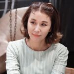 Sarina Suzuki Instagram - #ドクターチョコレート　題9話 いかがでしたか？ それぞれの人生の涙に胸がいっぱいになりました。 次回はいよいよ最終回です🍫 わたしは足湯さんが大好き。
