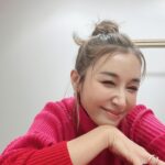 Sarina Suzuki Instagram - 今日は大阪‼︎ 朝からサタプラでした。 その後ははじめてお邪魔する番組の収録してきます。いい仕事できますように🙏 何より丸ちゃんお疲れ様でした🧡